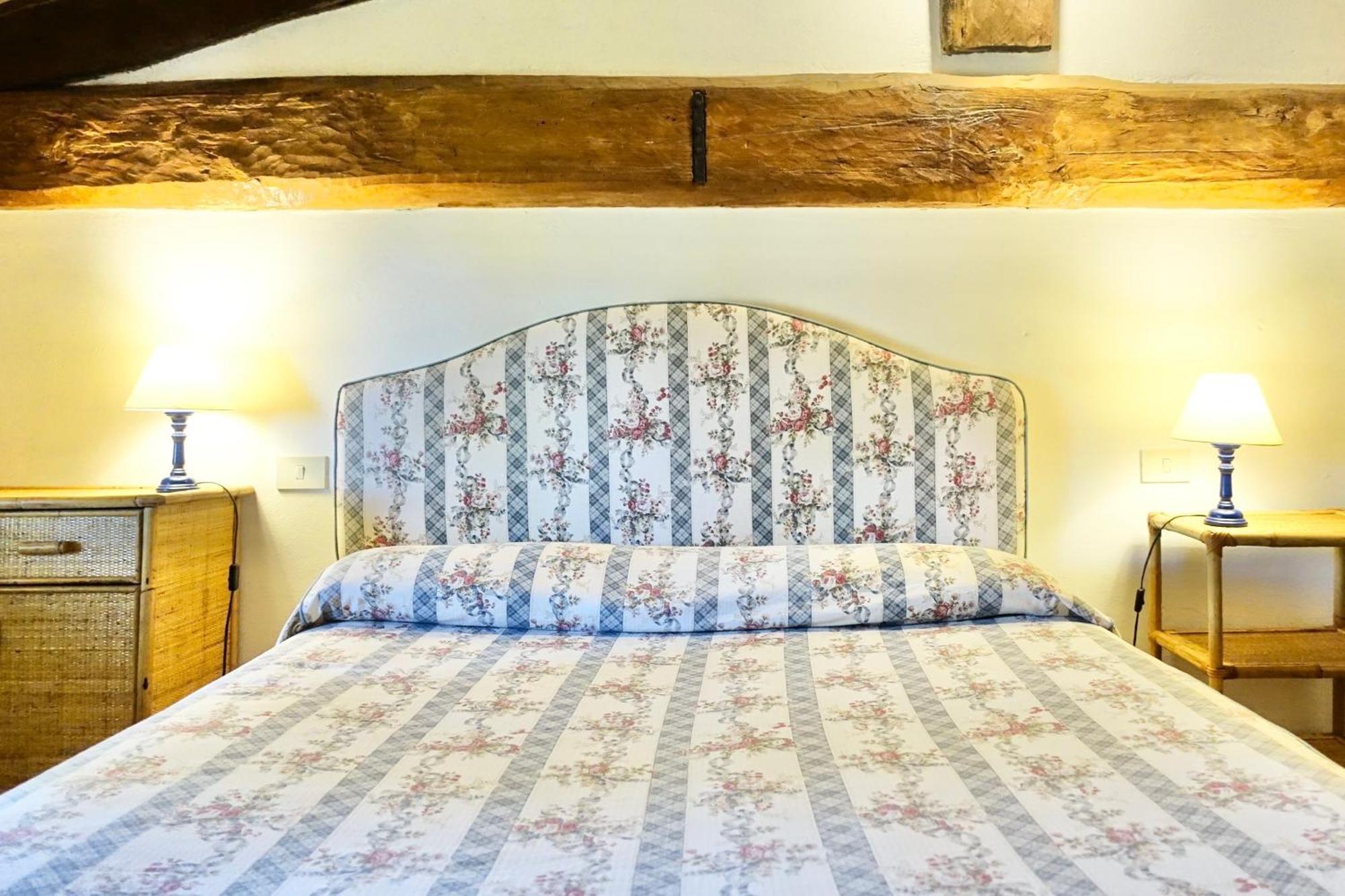 Villa Buonsignori - Wine & Olive Oil Farm Корсано Экстерьер фото